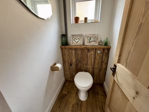 Ground Floor WC- click for photo gallery